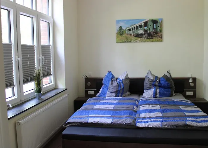 Bahnhof Gleis 72 - *